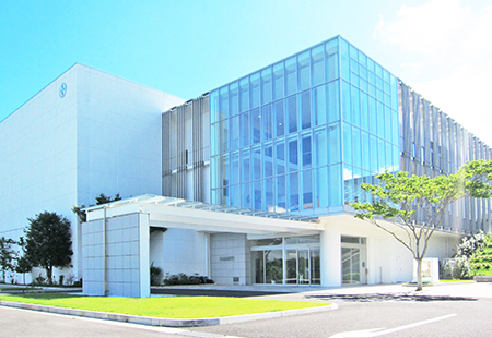 例　メディポリス国際陽子線治療センター